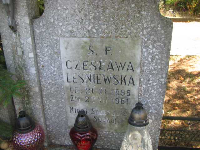 Czesława Leśniewska 1898 Police - Grobonet - Wyszukiwarka osób pochowanych