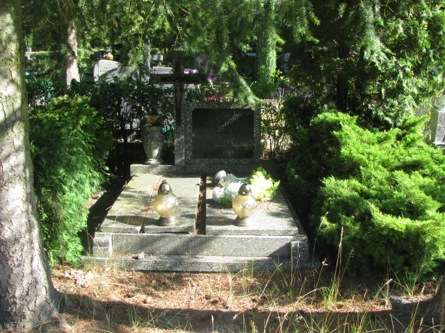 Grób Ryszard Chomicki