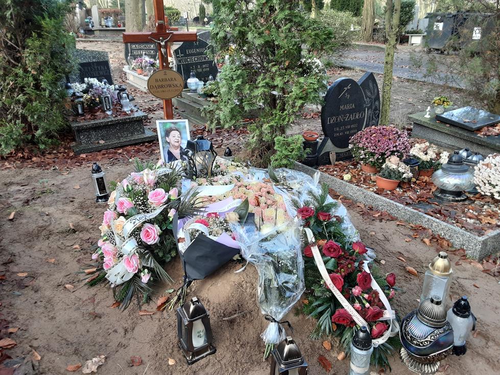 Grób Barbara Dąbrowska