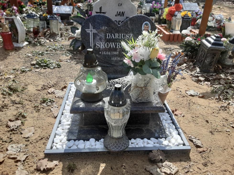 Grób Dariusz Skowroński