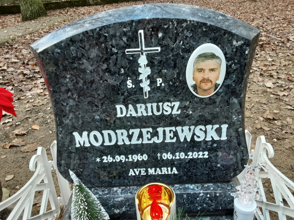 Dariusz Modrzejewski 1960 Police - Grobonet - Wyszukiwarka osób pochowanych