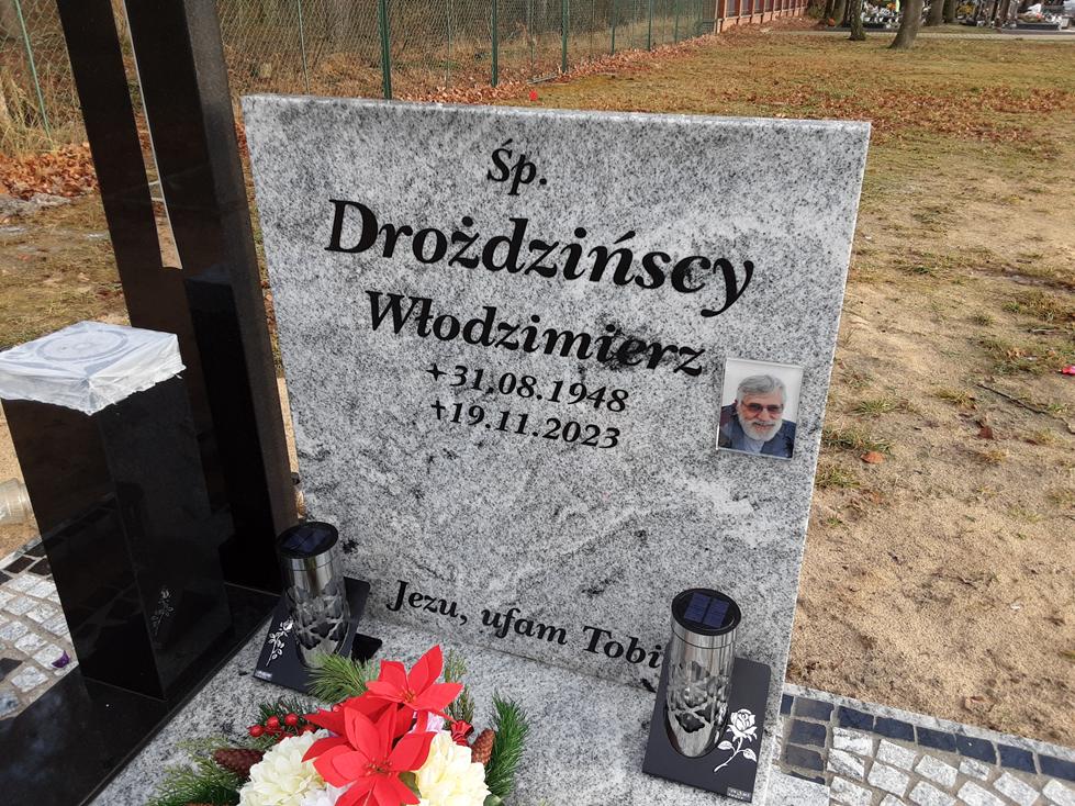 Grób Włodzimierz Drożdziński
