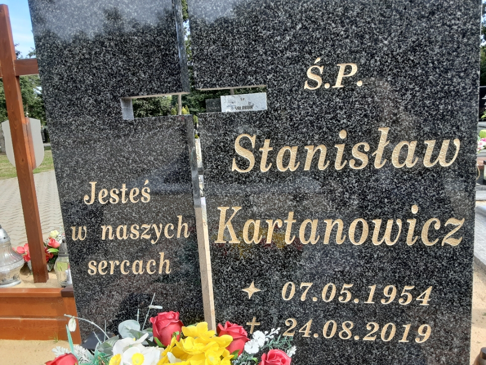 Bożena Kartanowicz 1956 Police - Grobonet - Wyszukiwarka osób pochowanych