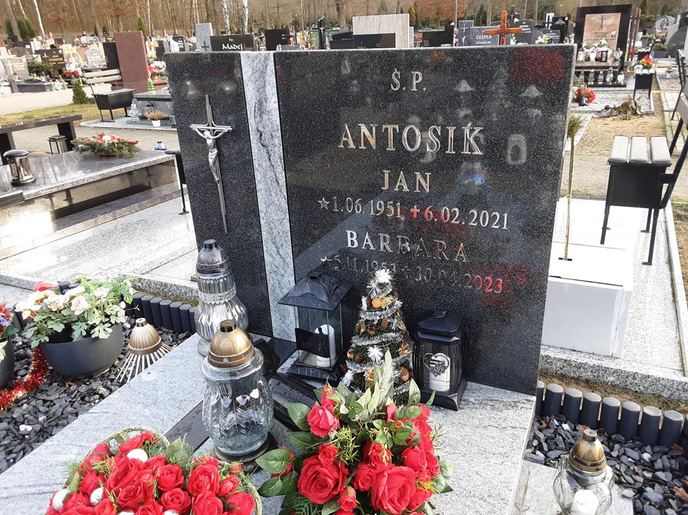 Grób Jan Antosik