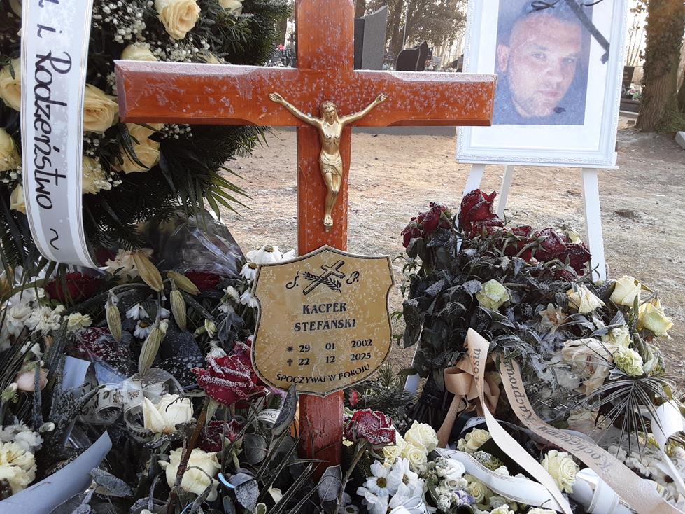 Kacper Stefański 2002 Police - Grobonet - Wyszukiwarka osób pochowanych