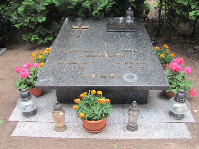 Grób Józef Misiukiewicz