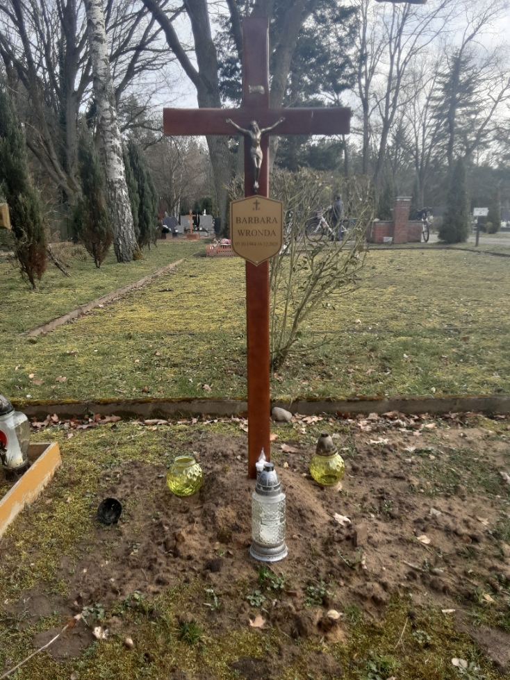 Barbara Wronda 1944 Police - Grobonet - Wyszukiwarka osób pochowanych
