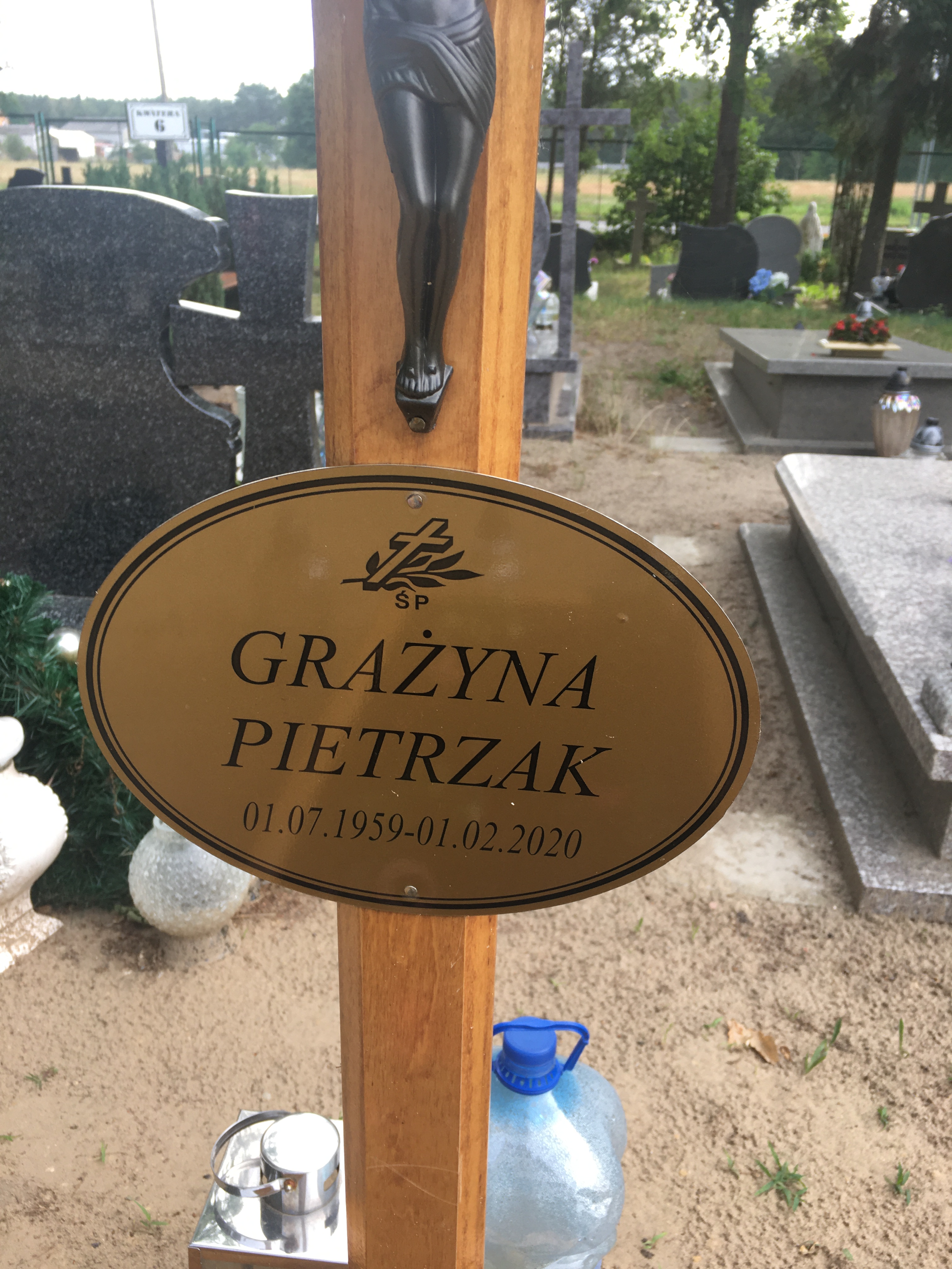 Grażyna Pietrzak 1959 Police - Grobonet - Wyszukiwarka osób pochowanych